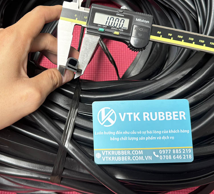 ron-cao-su-epdm-chu-e-10x10x1-5