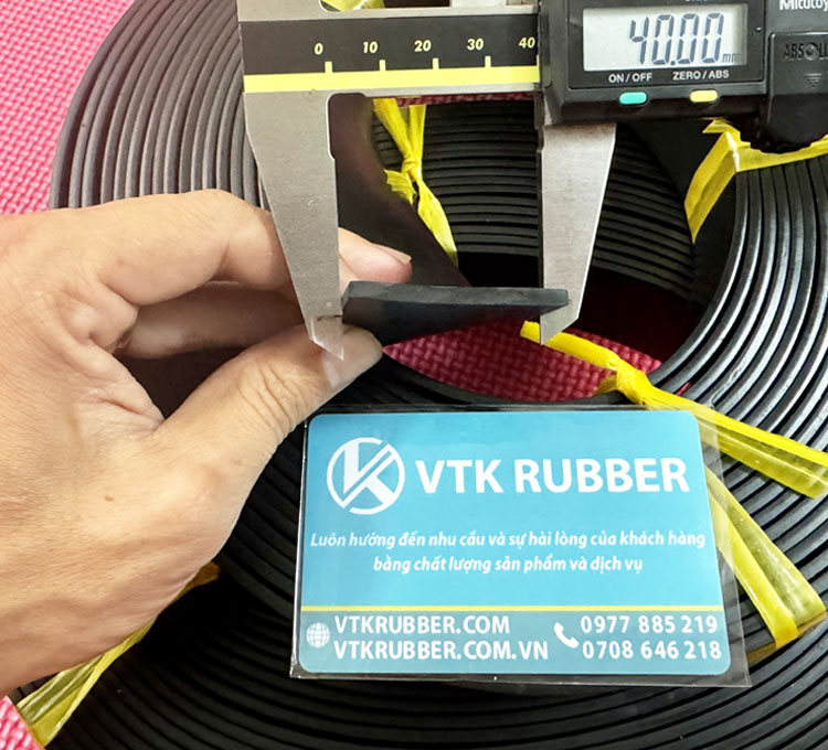 ron-cao-su-epdm-chu-nhat-4x40