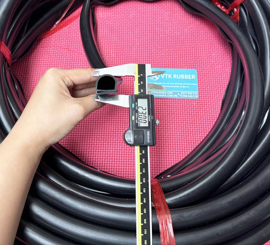 ron-cao-su-epdm-chu-e-23x23x2