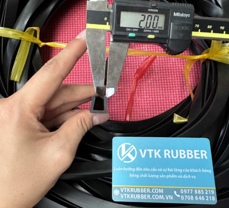 ron-cao-su-chu-u-12x12x2