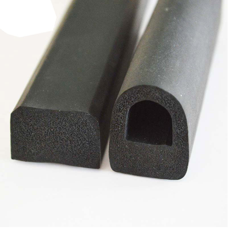 Cấu trúc xốp đàn hồi giúp cách âm, giảm chấn, thường dùng trong phòng máy, nhà xưởng, container