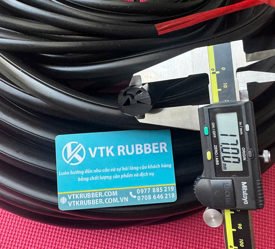 gia-cong-gioang-cao-su-chat-luong-cao-cao-su-epdm-silicone-nbr-chiu-dau